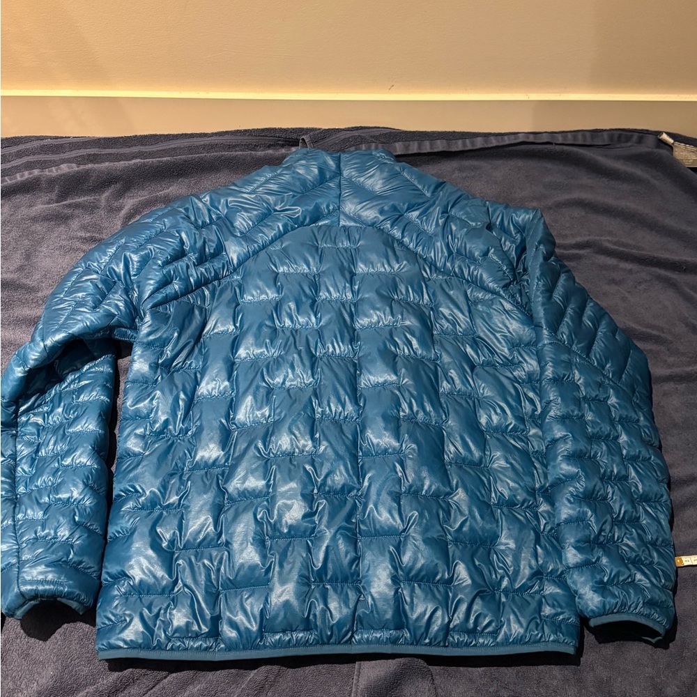 Patagonia Micro Puff Jacket - Picture 7 of 8